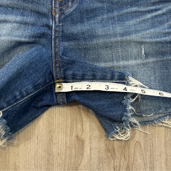 Madewell High Rise Denim Cutoff Shorts Raw Hem Distressed Wash Summer Size 24 - Picture 4 of 9